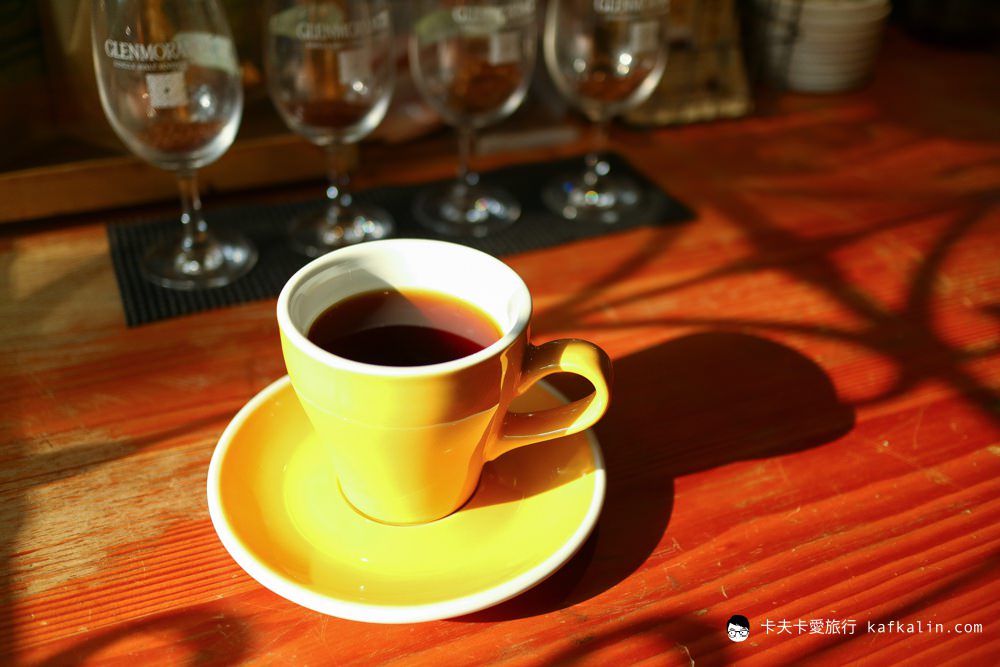 【宜蘭市】鳴草咖啡｜舊城裡的在地咖啡店手沖冰滴拿鐵咖啡