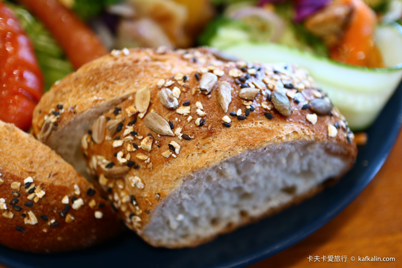 【頭城早午餐】奶油麵包烘焙坊｜歐式麵包和咖哩來場繽紛野餐派對吧 - kafkalin.com