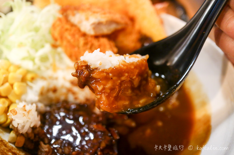 【台北西門町美食】扒咖哩｜日式風味雙醬銷魂炸豬排和牡蠣