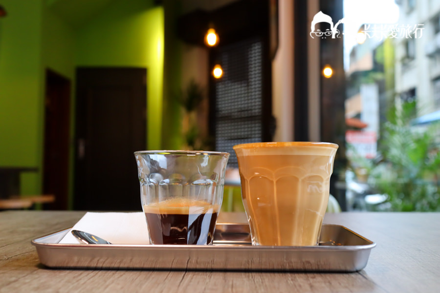 【宜蘭羅東】巷光咖啡｜隱藏於市場巷弄內的精品咖啡來份甜點和下午茶
