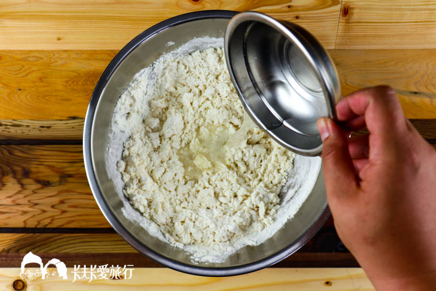 【料理食譜】宜蘭三星蔥油餅｜簡單3步驟就上手！DIY做法大公開在家輕鬆做