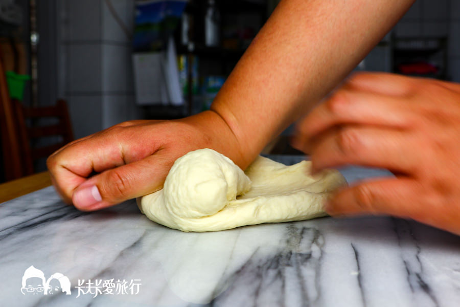 【料理食譜】宜蘭三星蔥油餅｜簡單3步驟就上手！DIY做法大公開在家輕鬆做 - kafkalin.com