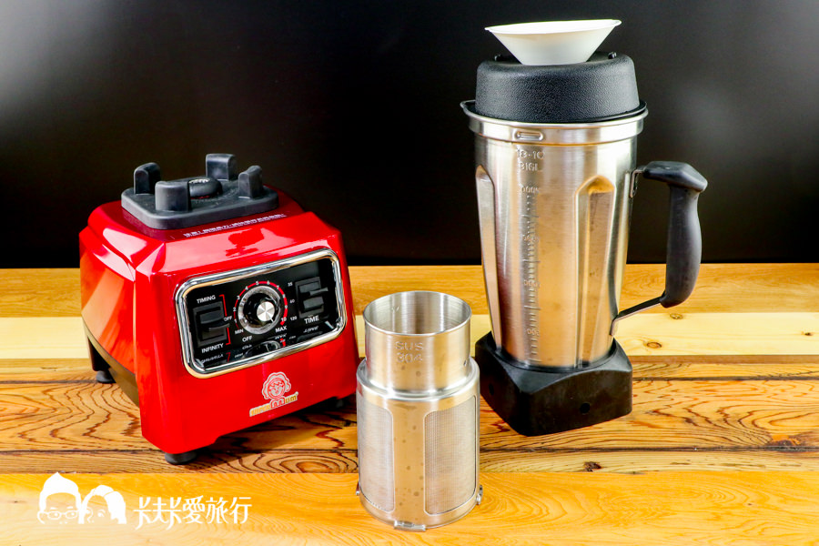 【料理食譜】在家輕鬆煮美味杏仁茶｜三分鐘用果汁機就能煮出香濃古早味杏仁茶