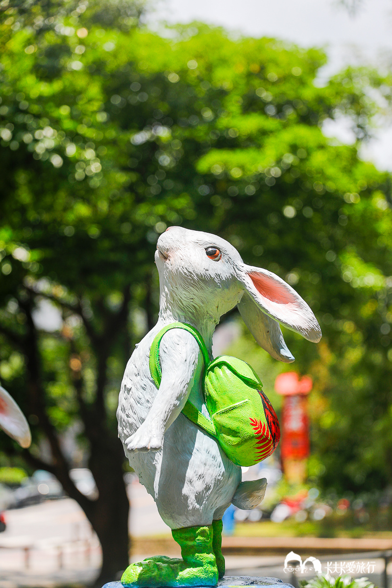 宜蘭礁溪全新景點｜礁溪轉運站幾米兔子裝置藝術｜夢幻兔兔森林泡湯兔子超好拍礁溪公園
