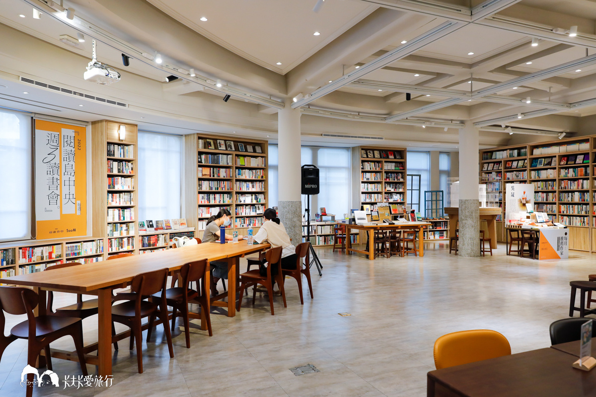 台中質感百年書店-中央書局，日本時代風格老建築古蹟咖啡餐廳