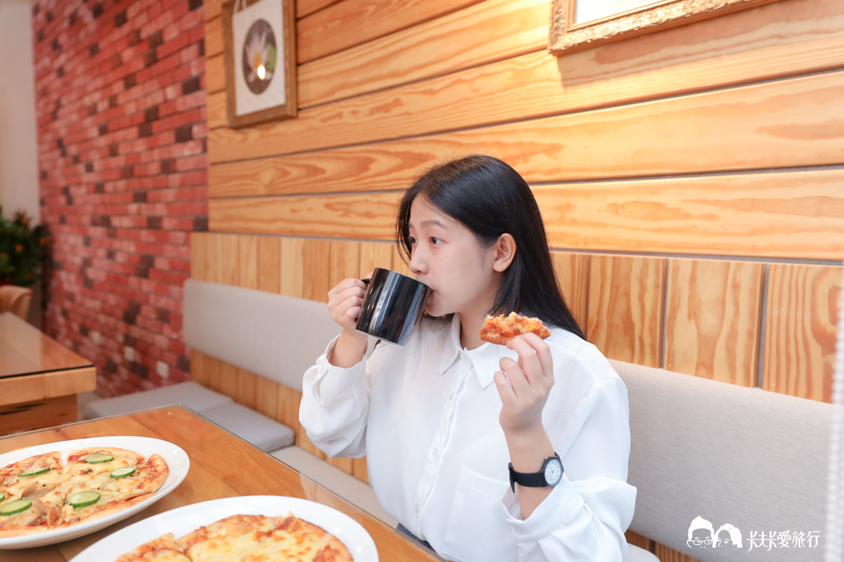 羅東披薩推薦靜候披薩，超好吃素食窯烤手工披薩菜單中興文創旁 - kafkalin.com