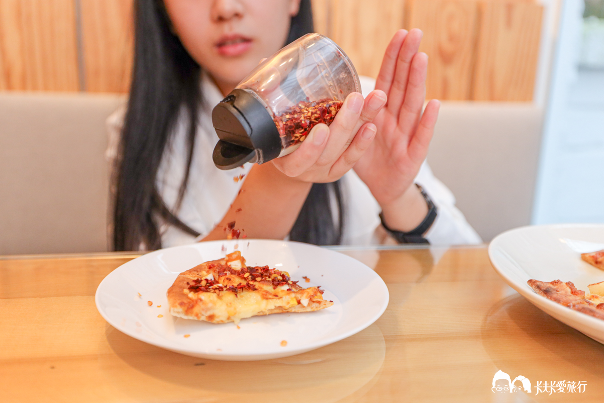 羅東披薩推薦靜候披薩，超好吃素食窯烤手工披薩菜單中興文創旁