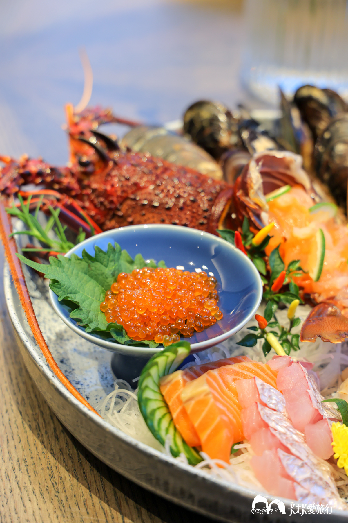 礁溪寒沐酒店岩彩海鮮餐廳，漁港美食直送頂級龍蝦海膽帝王蟹