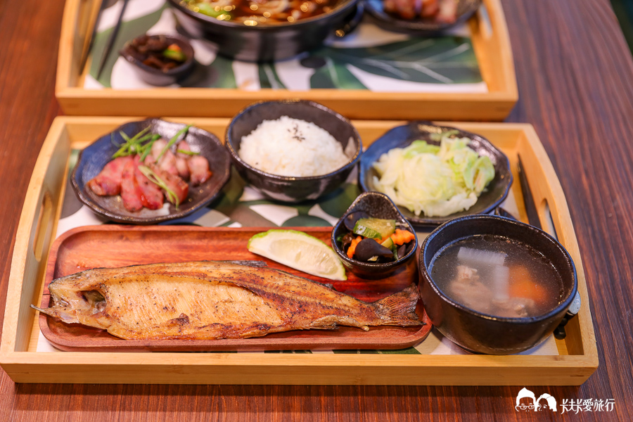 桃園復興一日遊美食景點體驗，泰雅傳統竹炮射箭口簧琴風味餐桌