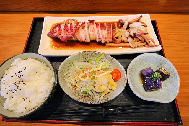 【宜蘭. 日式】魚季 Sashimi&丼食 / 頭城車站日式丼飯 - kafkalin.com